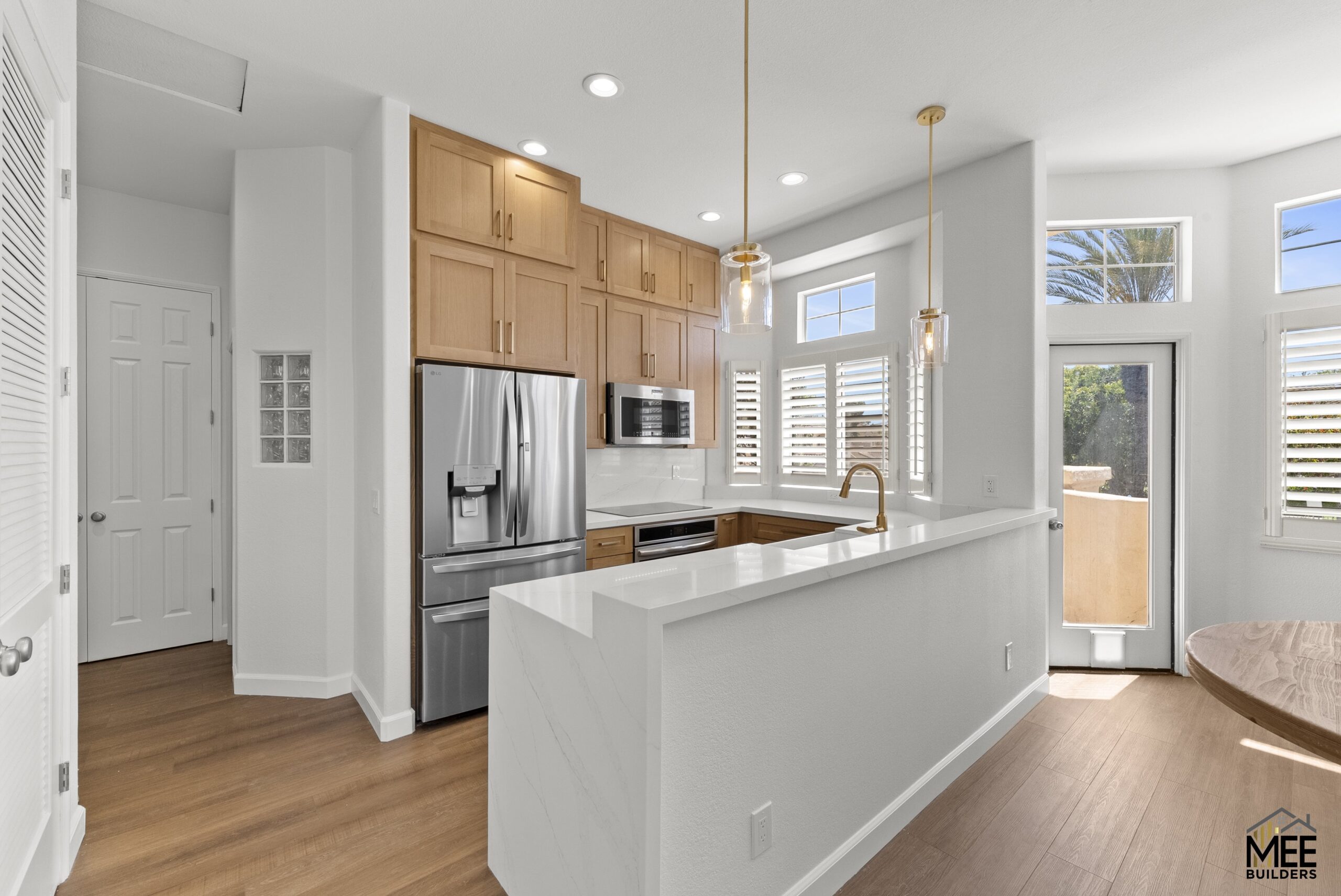 Quartz vs. Granite Countertops: Pros, Cons, and Costs Compared